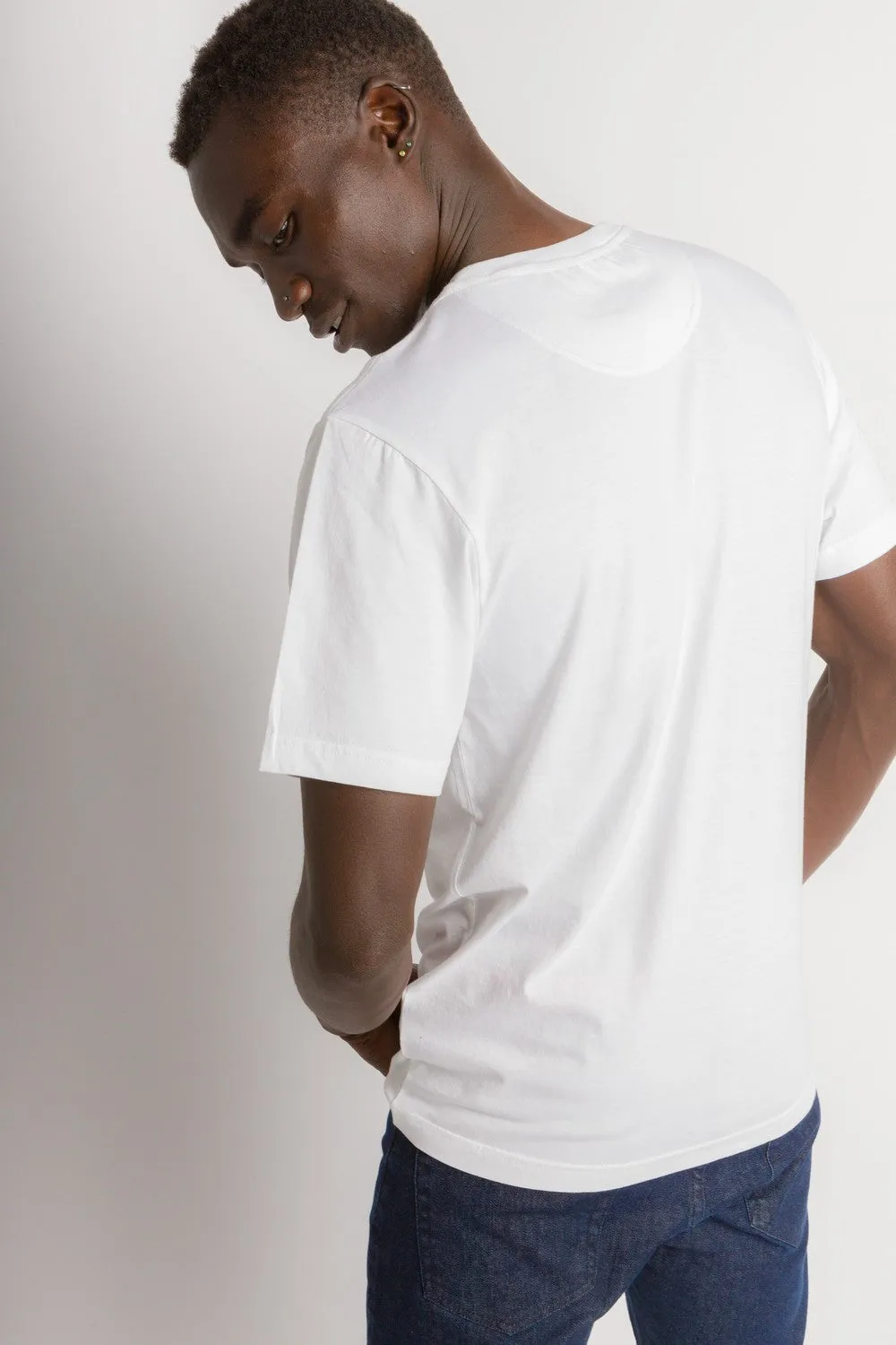 Bradley Unbranded | Men's Anti-Stain Logo-less Crew Neck Pocket Tee