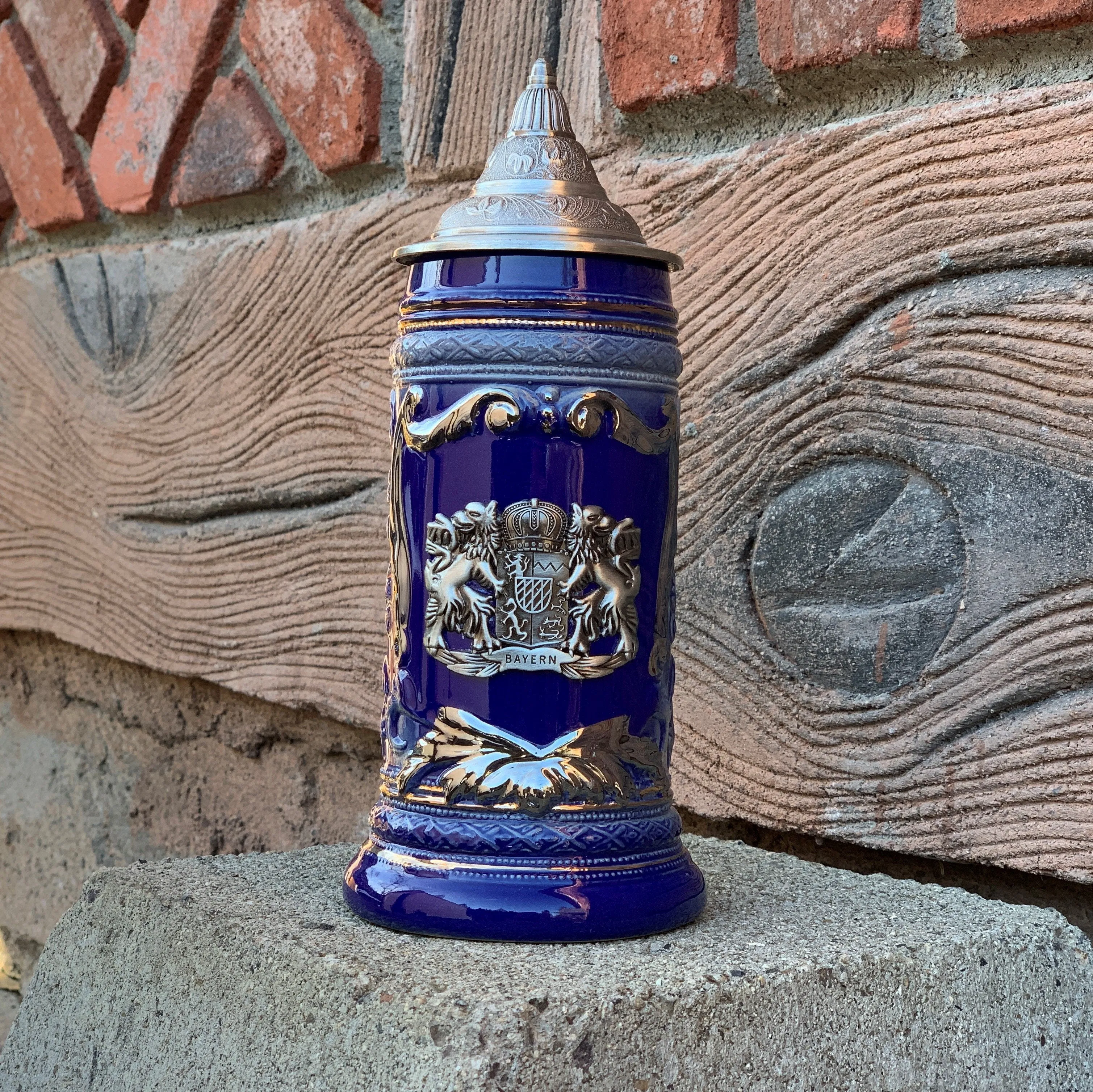 Deluxe Relief  Bayern Medallion Lidded German Beer Stein