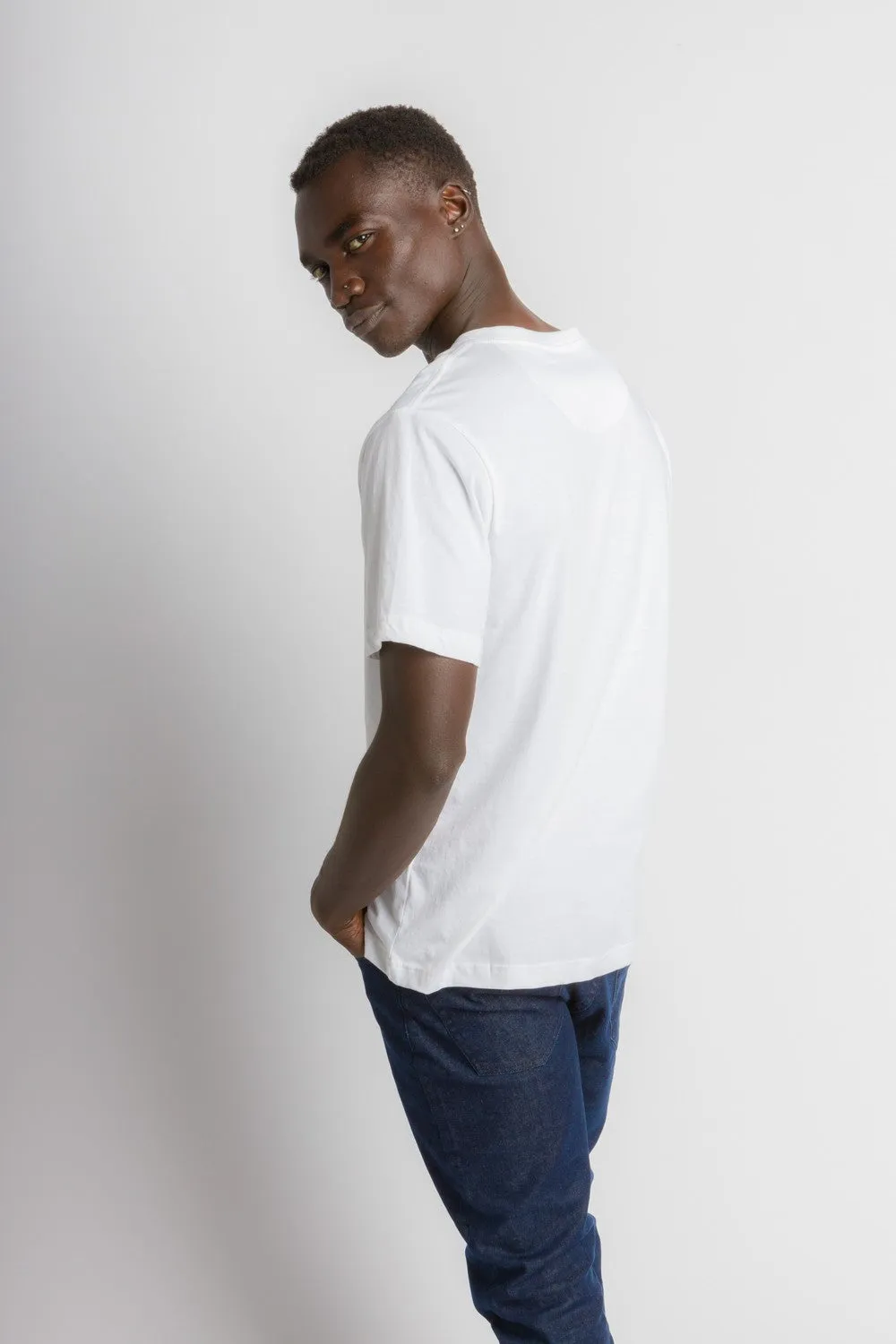 Jamison Unbranded | Men's Anti-Stain Logo-less V-neck Tee