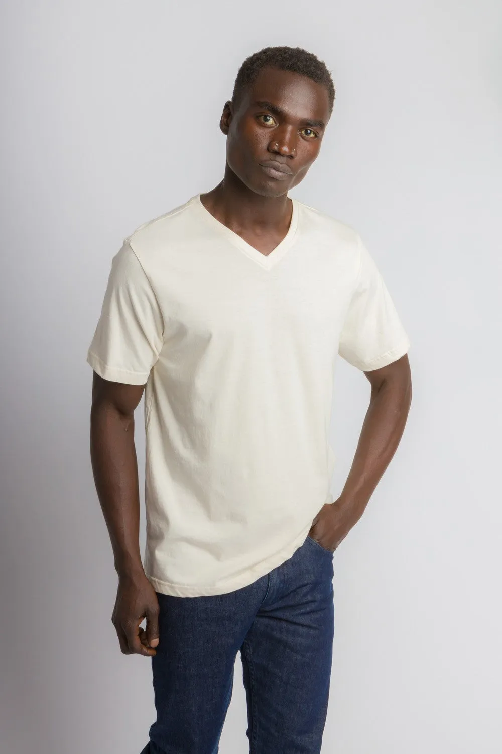 Jamison Unbranded | Men's Anti-Stain Logo-less V-neck Tee